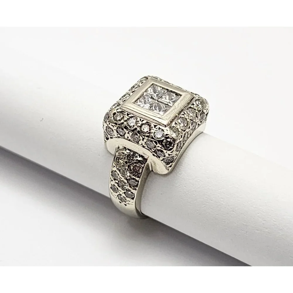 Beautiful 14K Karat Solid White Gold Designer Diamond Statement Ring - Size 7